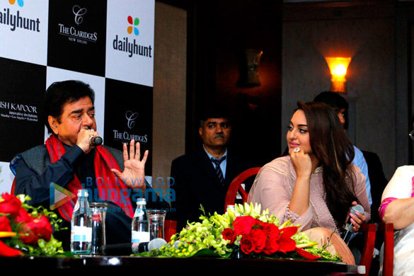 sonakshi sinha launches shatrughan sinhas book anything but khamosh 5