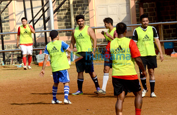 arjun kapoor dino morea and others snapped at football practice 4