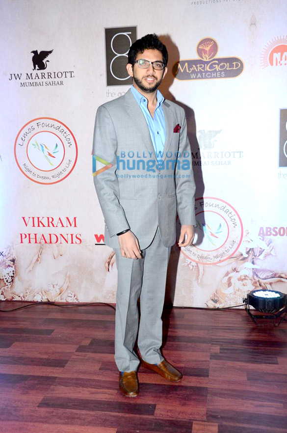 amitabh bachchan and others at vikram phadnis 25 years in the fashion industry celebration 31