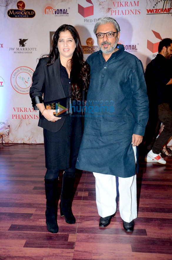 amitabh bachchan and others at vikram phadnis 25 years in the fashion industry celebration 36
