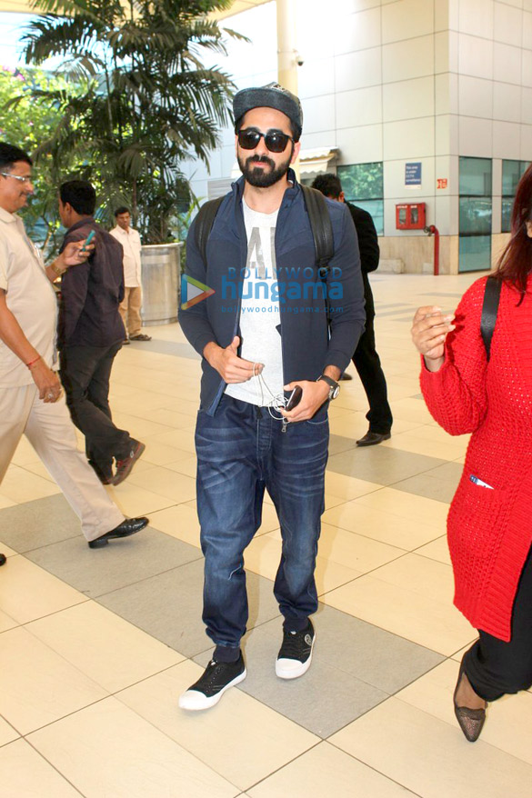 sohail khan suniel shetty and others snapped at the airport 6