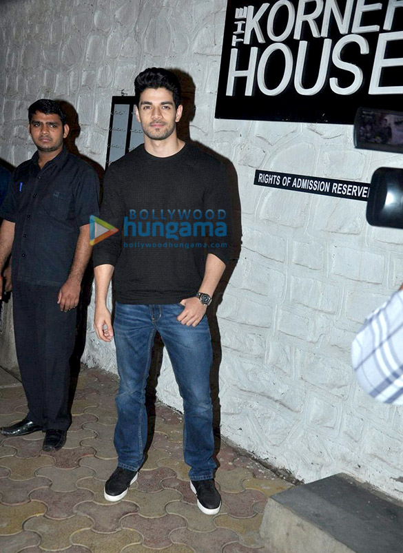 sooraj pancholi snapped with mystery girl 2