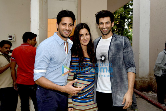 sidharth malhotra meets katrina kaif aditya roy kapur at mehboob studio 2