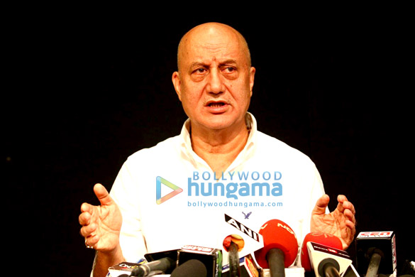 anupam kher talks about pakistan denying his visa 6