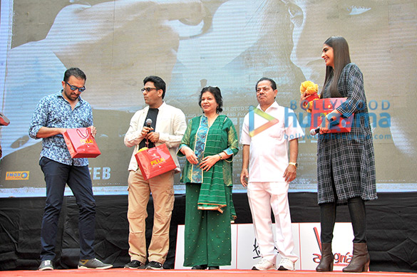 sonam kapoor launches the first song from the film neerja at the pillai group of institutions 2
