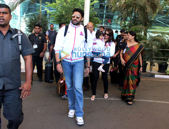 abhishek bachchan aishwarya rai bachchan aaradhya bachchan arrive from maldives 3