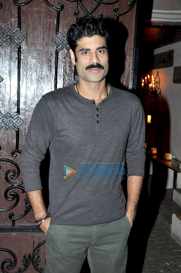 anil kapoor throws a party for the cast of 24 at his bunglow 6