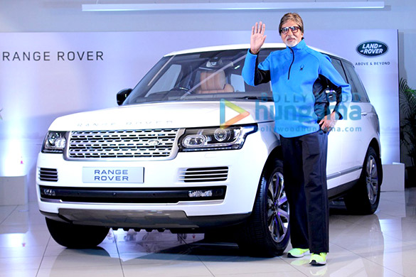 amitabh bachchan with his brand new range rover 3