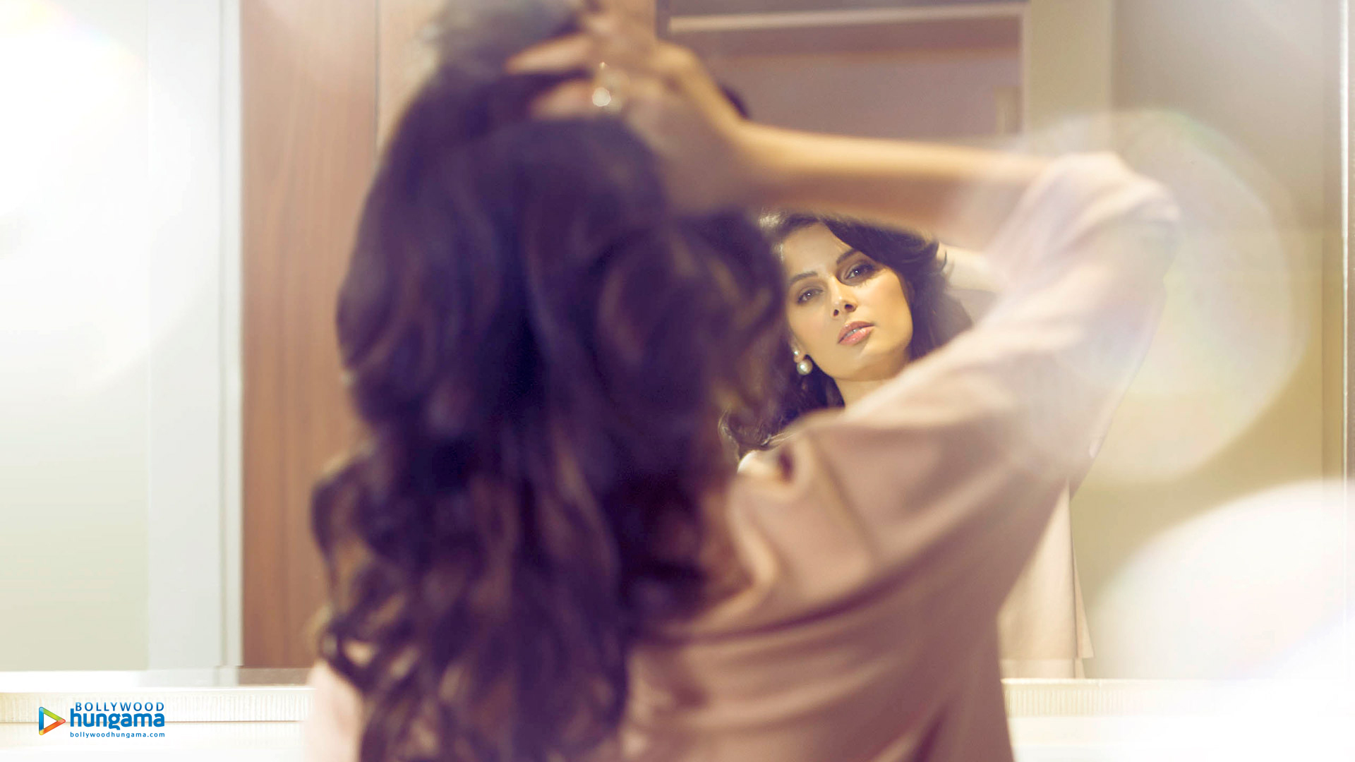 Evelyn Sharma Evelyn Sharma