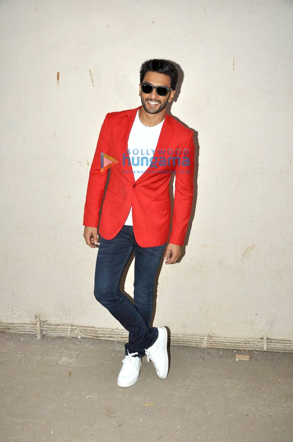 ranveer singh snapped post an ad shoot at mehboob studio 13