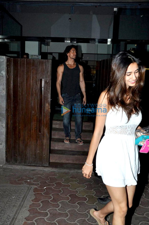 tiger shroff snapped with his rumored girlfriend disha patani 2