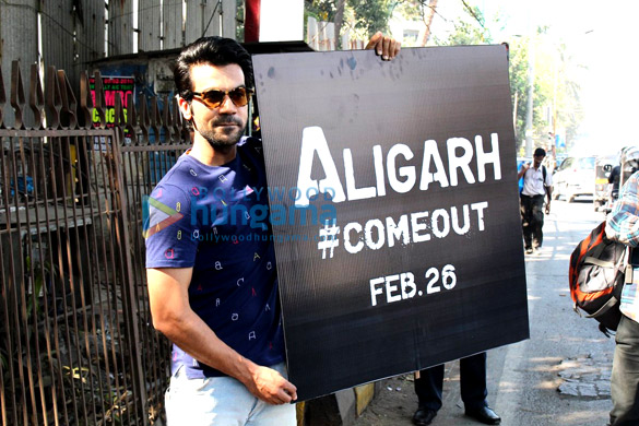cast of aligarh at the protest march with college students 5