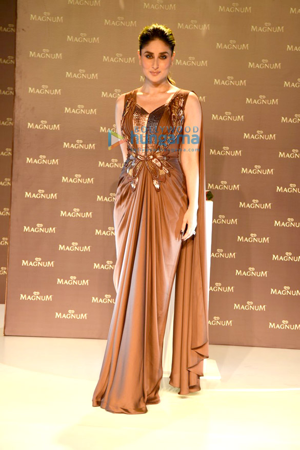 kareena kapoor khan at the launch of the new magnum ice cream 16