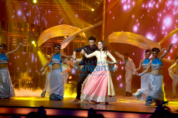 arbaaz khan malaika arora khan snapped with contestants at power couple finale 3
