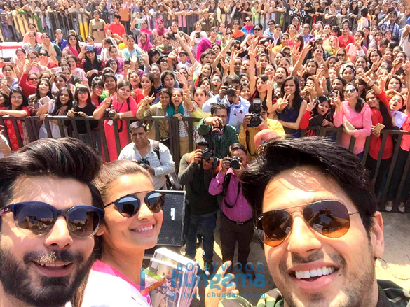 sidharth malhotra alia bhatt fawad khan promote kapoor sons at a college in chandigarh 2