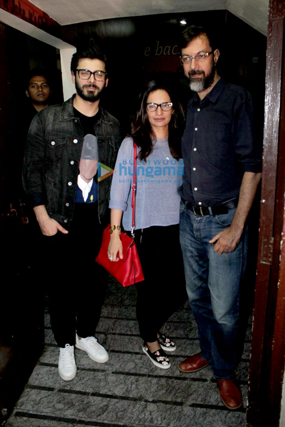 special screening of kapoor sons for the cast crew 5