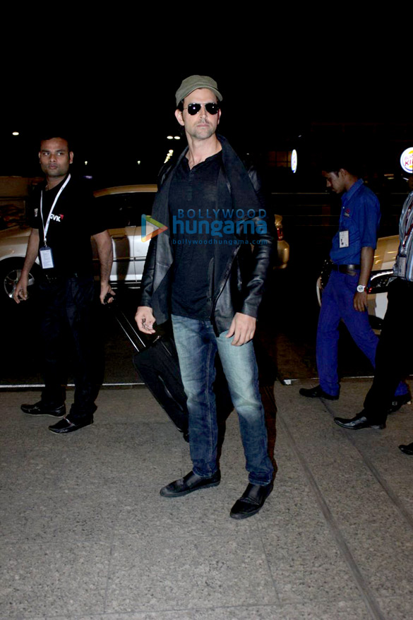 hrithik roshan departs for madrid iifa 2016 press meet 2