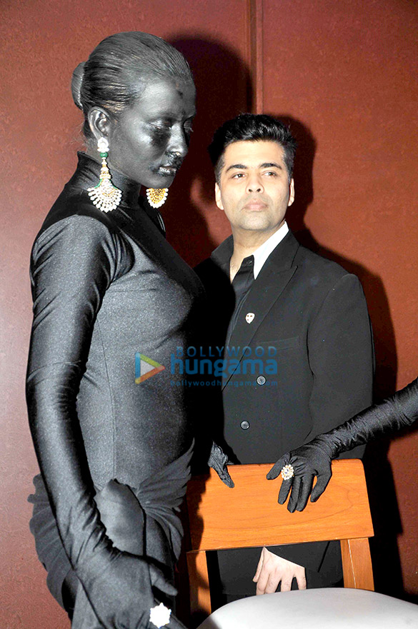 karan johar other celebs grace gehna jewellers bash at escobar 5
