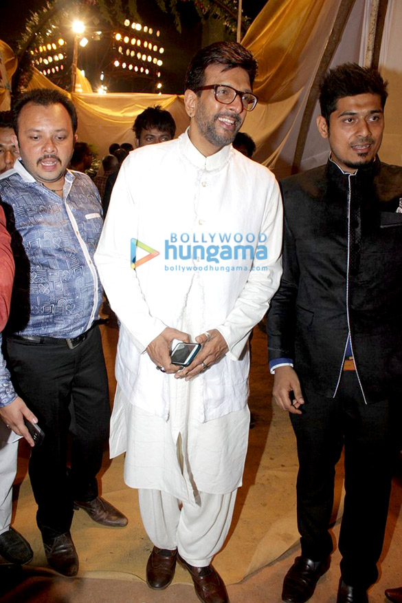 sanjay dutt snapped at politicians wedding reception 4