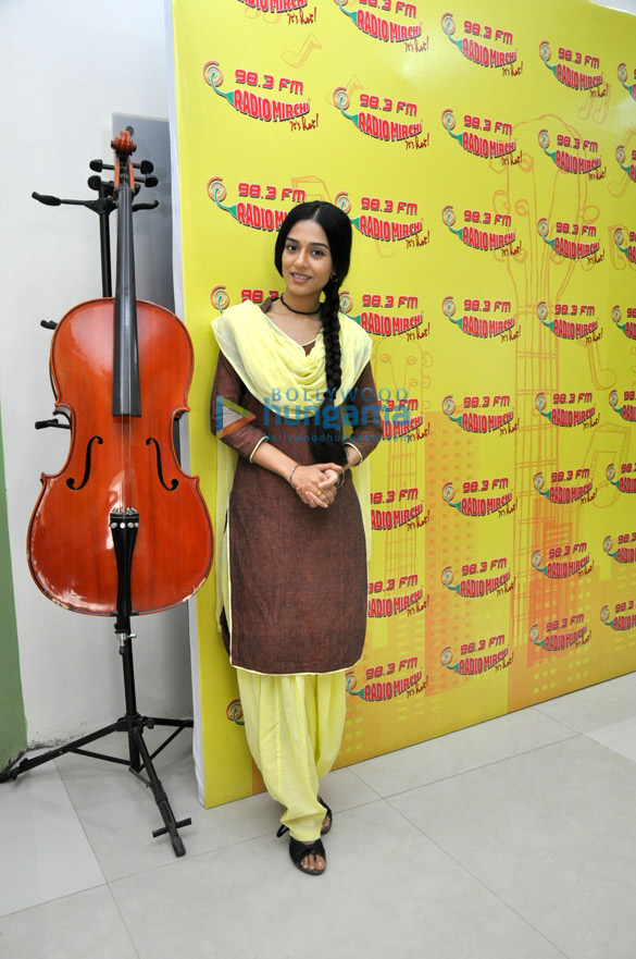 amrita rao promotes her serial meri awaaz meri pehchaan hai at radio mirchi studio 4