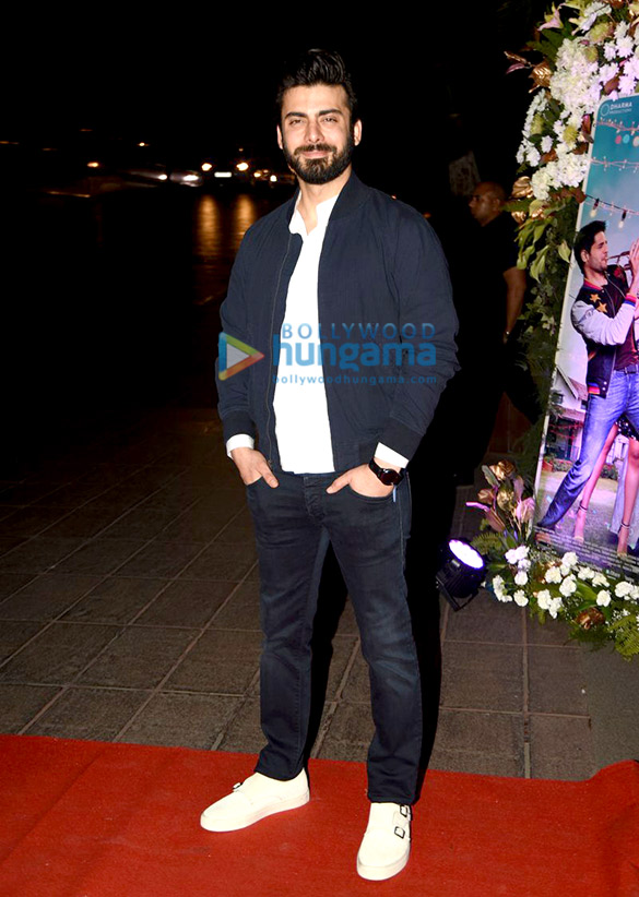 success bash of kapoor sons at taj lands end 5
