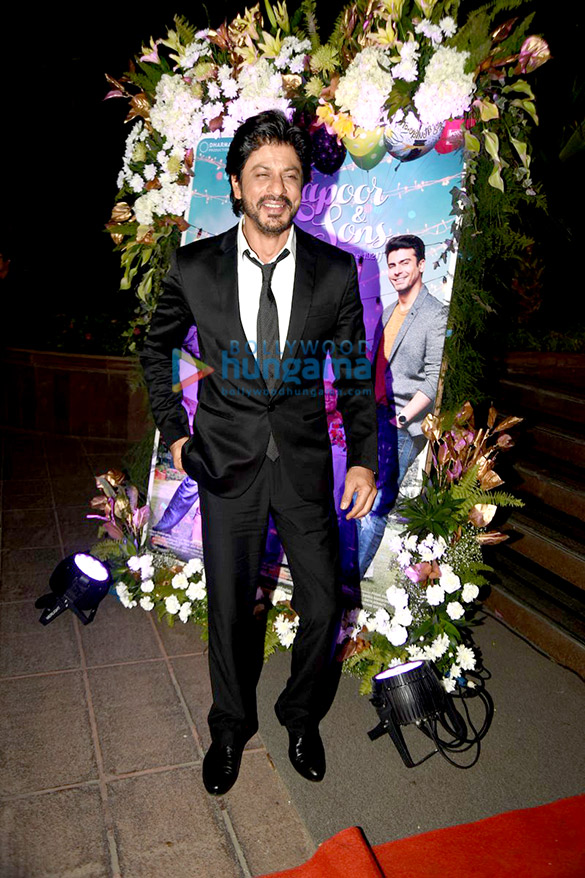 success bash of kapoor sons at taj lands end 14