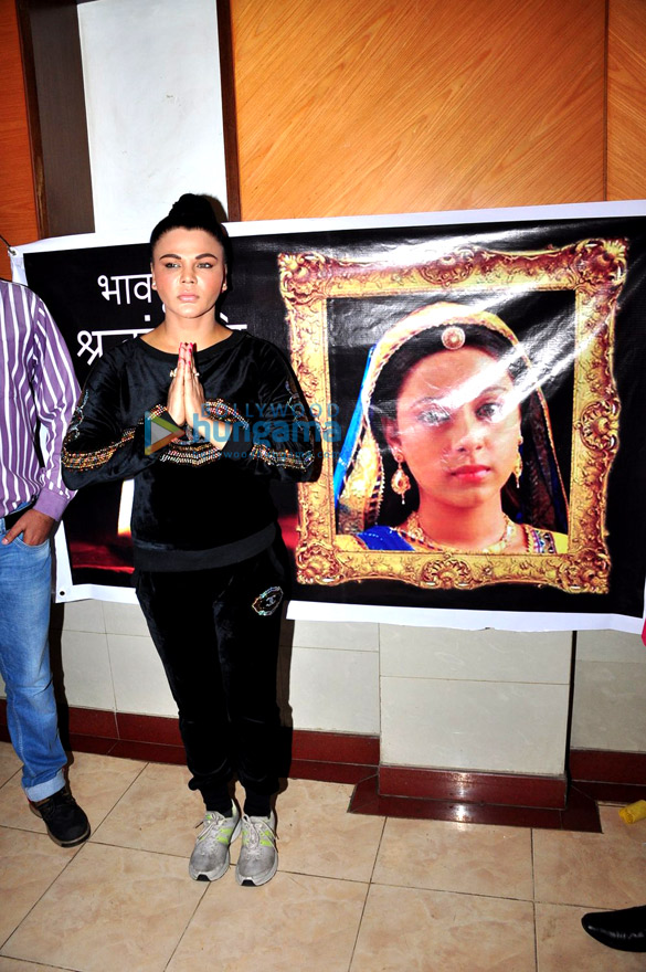 rakhi sawant proposes ceiling fan ban post pratyusha banerjees suicide 10