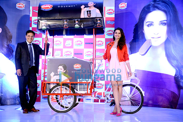 parineeti chopra announced as the brand ambassador for vadilal ice cream 2