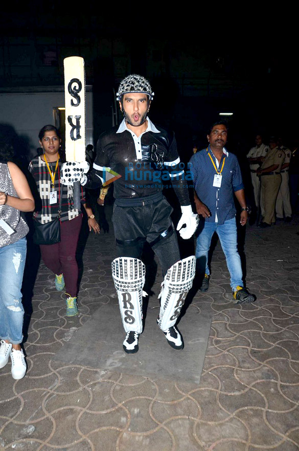 katrina kaif ranveer singh jacqueline fernandez others snapped backstage at ipl 2016 opening ceremony 3