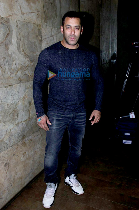 salman khan sohail khan grace the screening of the jungle book 8