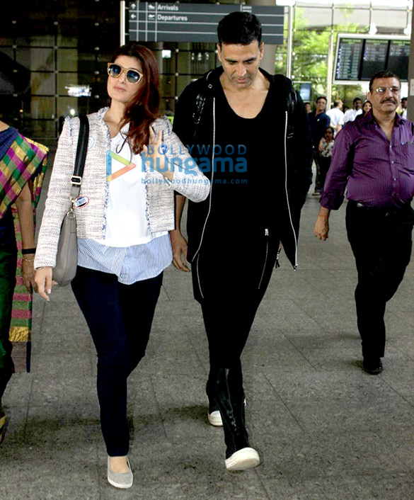 akshay kumar twinkle khanna snappd at the airport 2