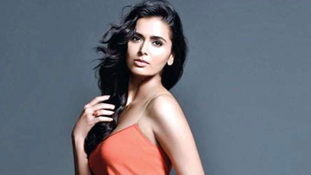 Meenakshi Dixit’s ENTERTAINING Rapid Fire On Shahid Kapoor, Hrithik Roshan, Ranbir Kapoor, Shah Rukh Khan