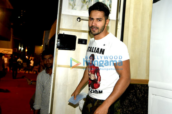 varun dhawan alia bhatt snapped on the sets of badrinath ki dulhania 2