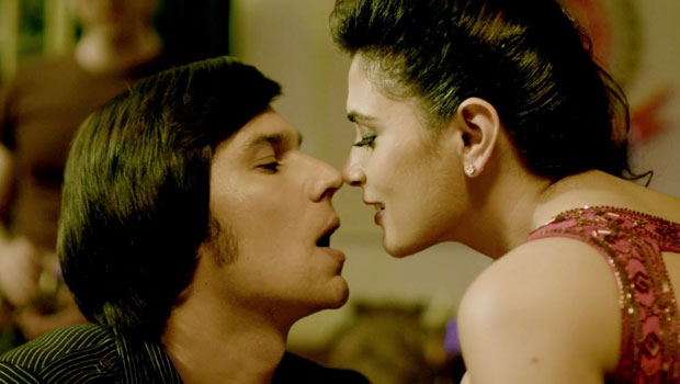 Main To Yahin Hoon Lekin (Main Aur Charles)