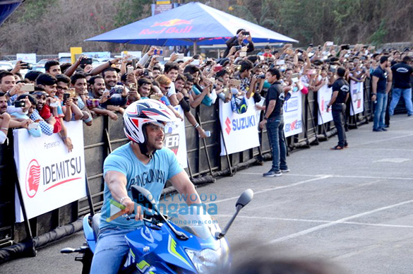 salman khan snapped at suzuki gixxer event 3