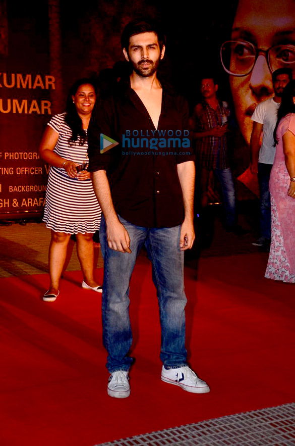 premiere of sarbjit 40