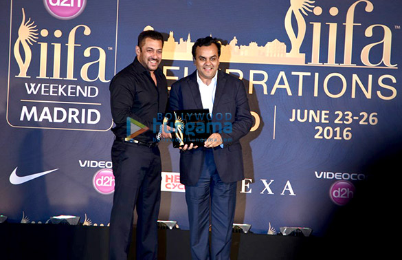 salman khan tiger shroff shilpa shetty anil kapoor grace the press meet of iifa 2016 2