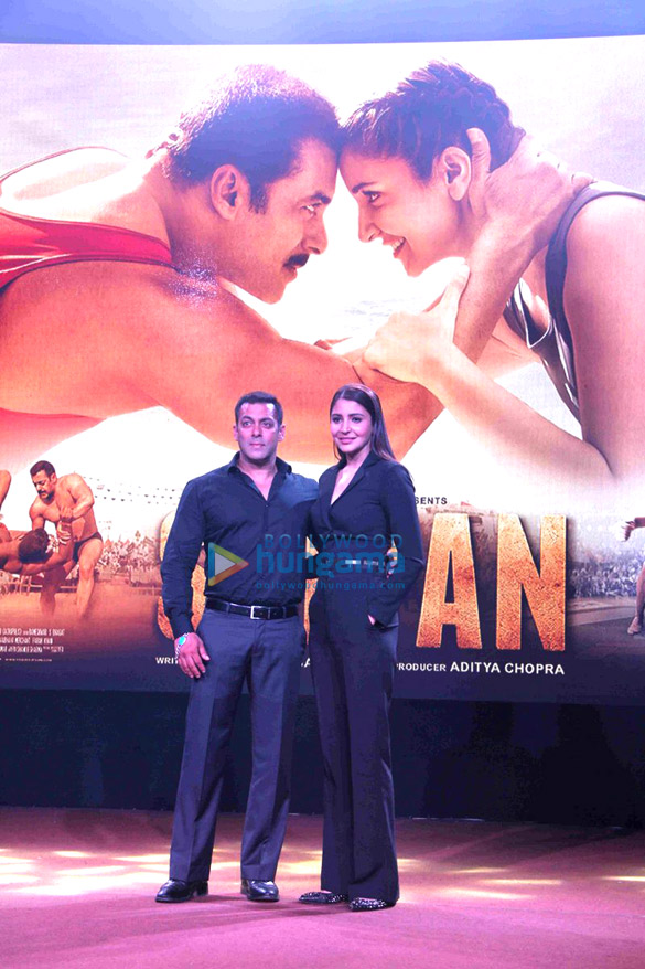 salman khan anushka sharma at the trailer launch of sultan 13