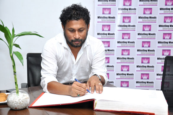 shoojit sircar interacts with the students at whistling woods international 3