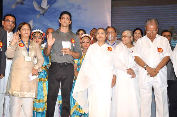hrithik roshan at the launch of i pledge 4 peace project 4