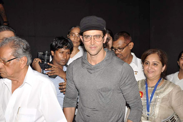 hrithik roshan at the launch of i pledge 4 peace project 14