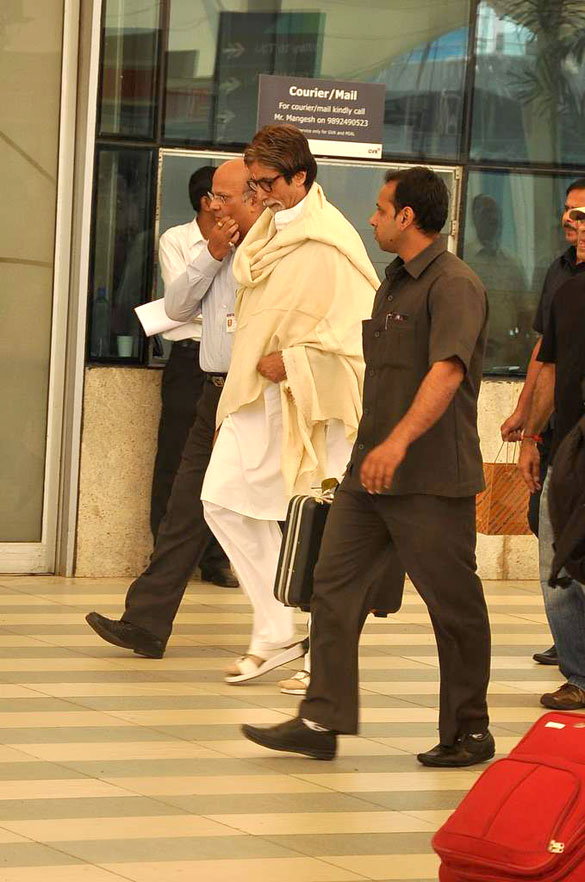 big b snapped at the airport 2