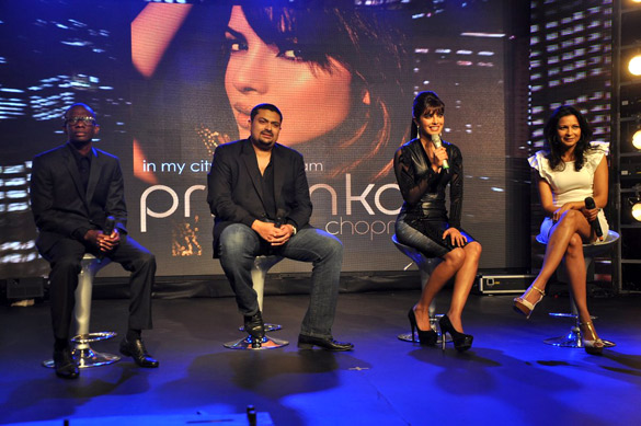 priyanka chopra unveils her album in my city 7