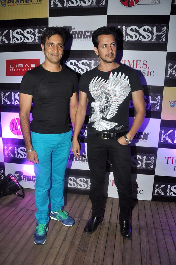 celebs grace kissh album launch 5