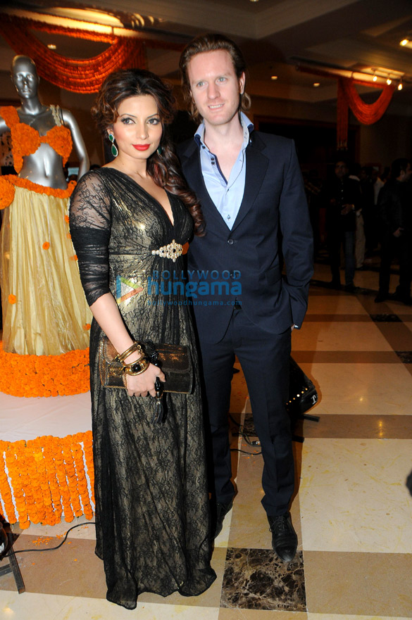rohhit verma shilpa marigolds ignite fashion show 17