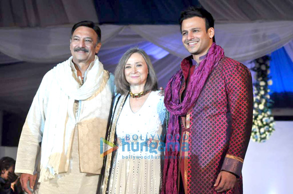 vivek sania others at the global peace fashion show by neeta lulla 2