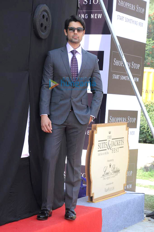 ameet m gaurr announced as the new face of shoppers stop 4