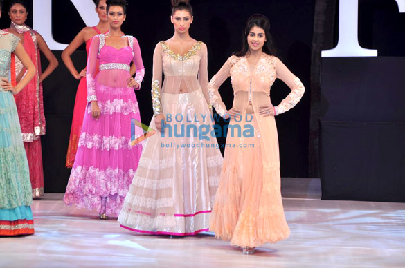 genelia dsouza walks for neeta lulla at india resort fashion week 2012 7