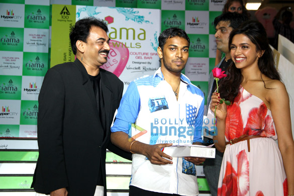 deepika at itc fiama di wills couture spa range launch 7