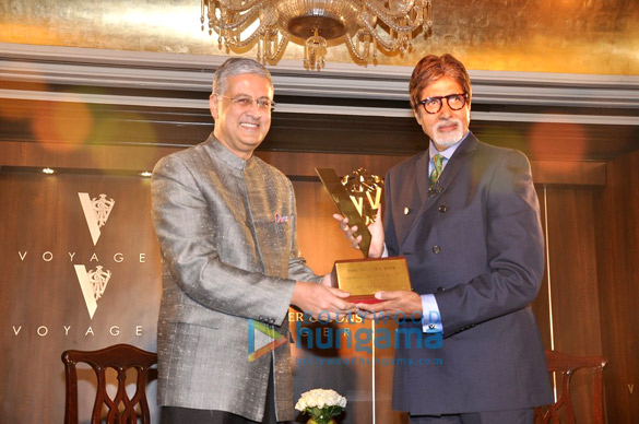 amitabh receives john walker sons game changer of the century honour 4